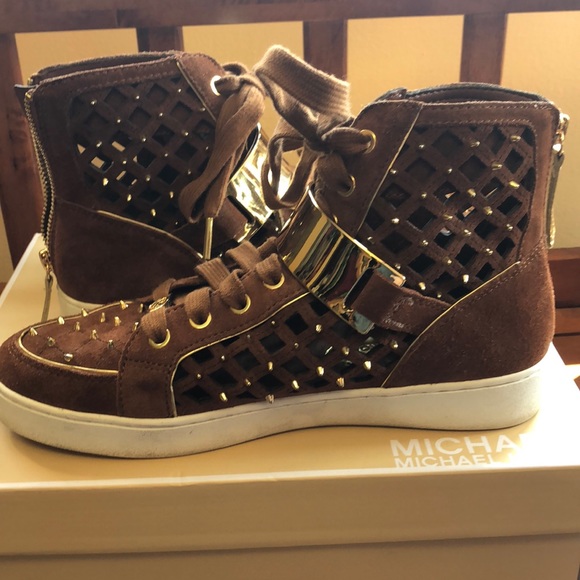 Michael Kors brown open design with spikes suede - Picture 4 of 4